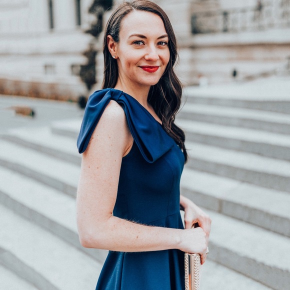 Gal Meets Glam One Shoulder Bow Midi Dress Petite - Picture 5 of 5